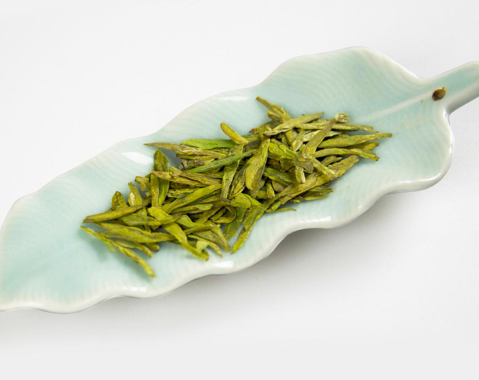 正宗龙井,中国最贵的十种茶叶，为何西湖龙井排名倒数第一？
