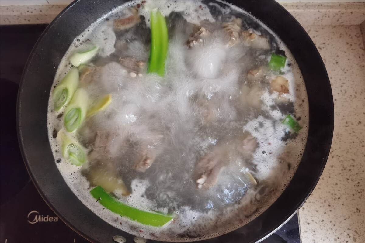 炖羊肉汤的调料(清炖羊肉汤的做法)