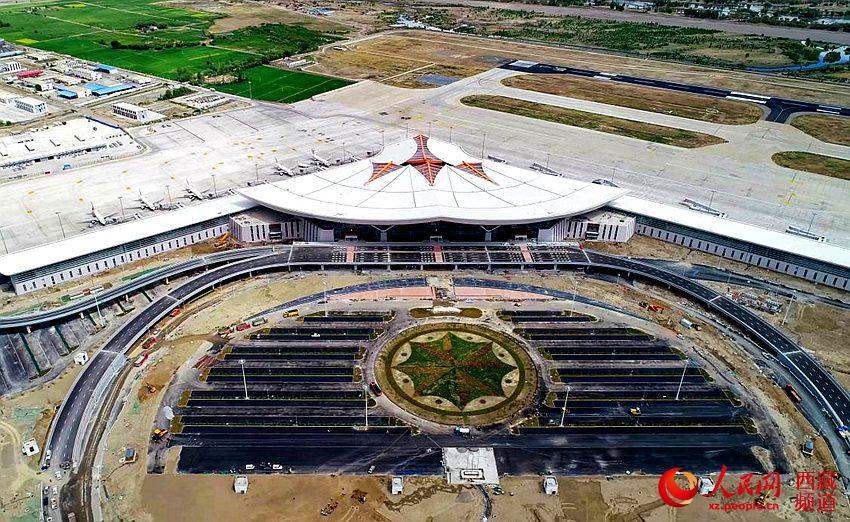 西藏最大航站楼正式投运(从高空俯瞰犹如莲花)