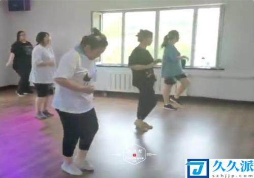 黑龙江20岁女生减肥营中猝死(同训学员：节食减肥太要命)