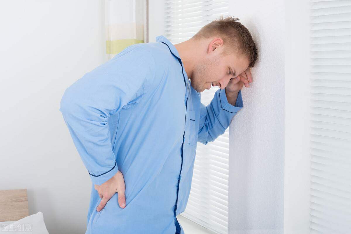 后背疼痛是什么原因,背痛是怎么回事？
