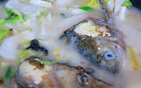 鱼头豆腐汤里面可以放菠菜吗 影响口感,影响人体对钙吸收
