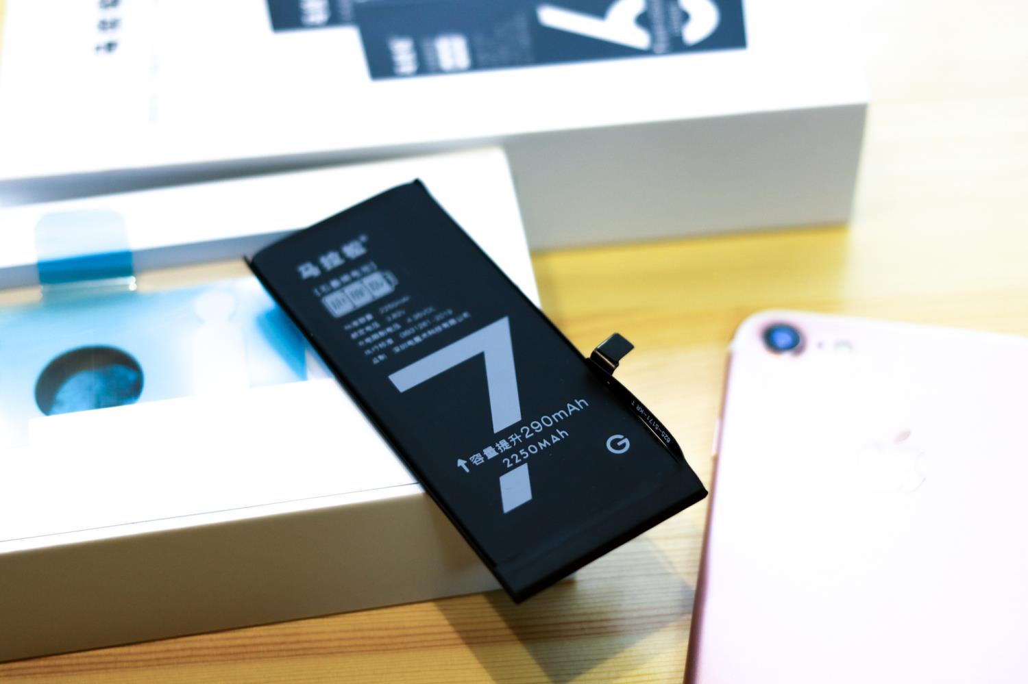 苹果7电池多少毫安怎么样（iphone7拆机换电池教程）
