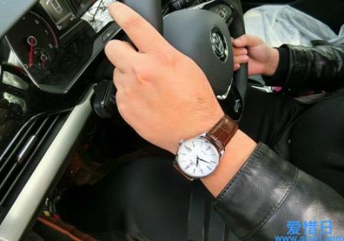天王男士机械手表大概多少钱(天王表的品牌介绍)