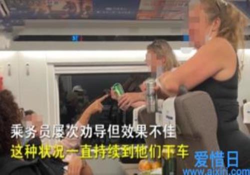 深圳回应老外地铁内褪下口罩踩扶手(中国不欢迎你)