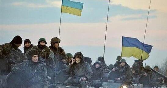 俄军登陆乌克兰多地传出爆炸声(俄军登陆乌克兰宣布全境进入战时状态)