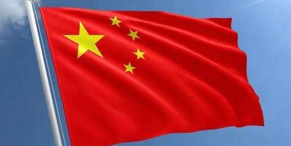 在乌中国留学生车上贴的国旗被偷(在乌读博中国学生搬个行李的工夫车身上的国旗就被偷了)